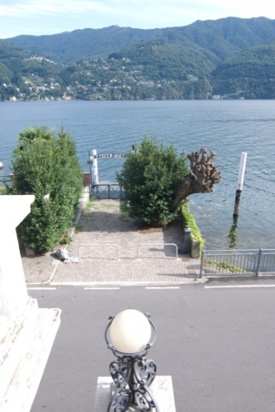 lake views from side