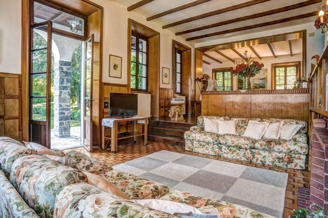 Lussuosa Villa Oliveto Lario Fronte Lago RIf.LC151.--66_rid
