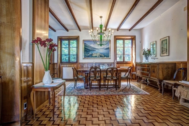 Lussuosa Villa Oliveto Lario Fronte Lago RIf.LC151.--67_rid