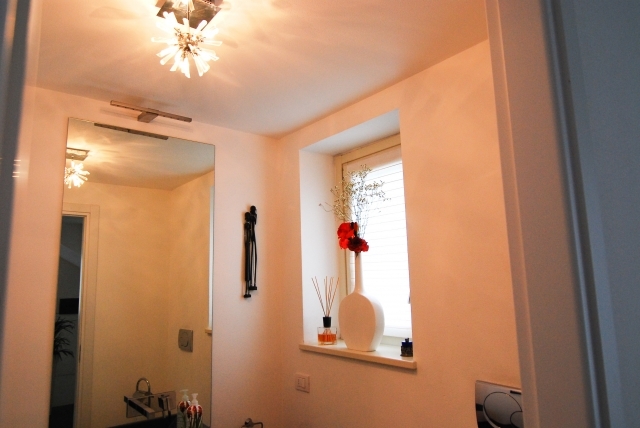 ground floor cloakroom