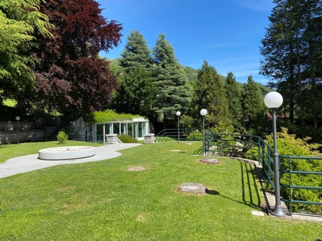 f20568fd-385c-4340-b7ae-c7c26e2f7dc2