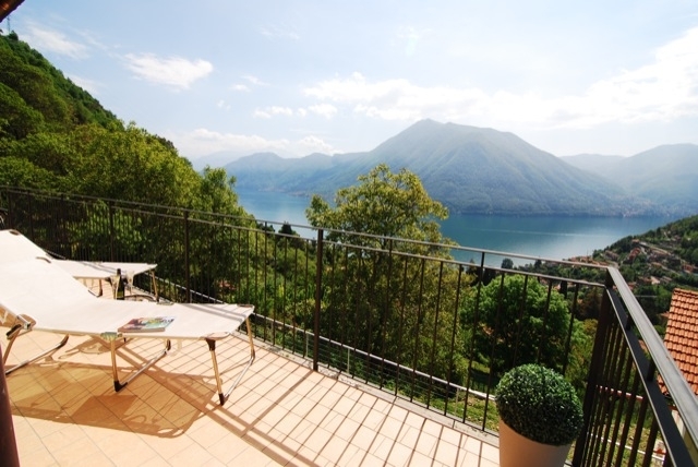 panoramic & spacious wrap-around balcony
